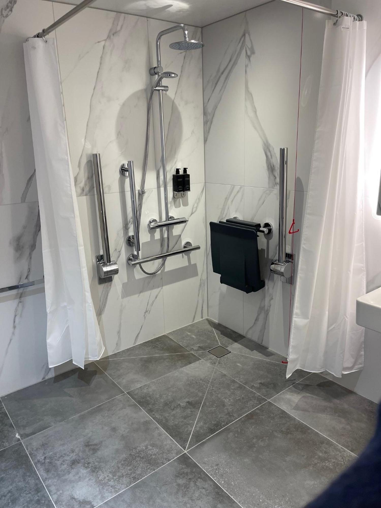 The Landing Hotel Westerham Bagian luar foto